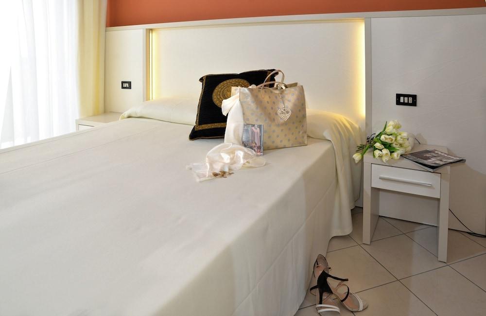 Hotel La Residenza Riccione Exterior foto